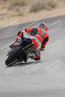 media/Dec-17-2022-SoCal Trackdays (Sat) [[224abd9271]]/Turn 10 Backside (120pm)/